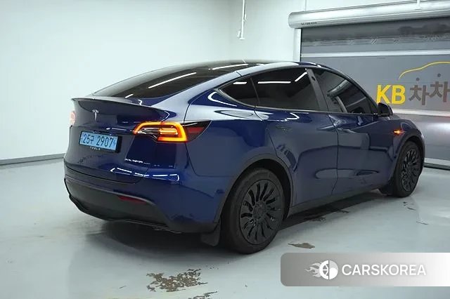 Tesla Model Y id 3716815 из Кореи 16