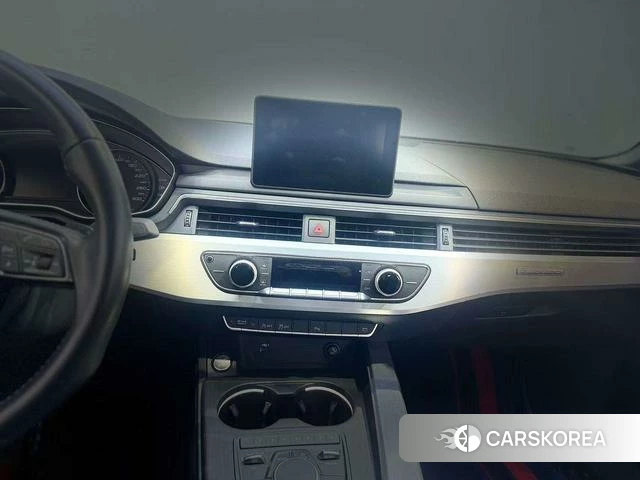 Audi A4L id 4254366 из Китая 13
