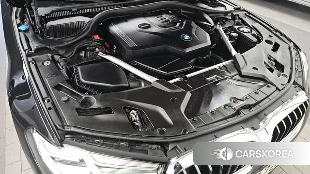 BMW 5 Series (G30) id 3394530 из Кореи 16