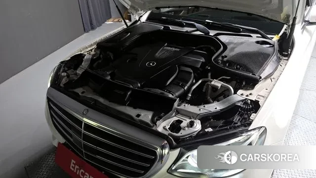 Mercedes-Benz E-Class W213 id 3402823 из Кореи 16