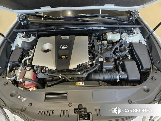 Lexus ES300h 7th generation id 3315479 из Кореи 11