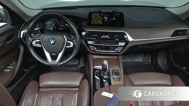 BMW 5 Series (G30) id 4496456 из Кореи 29