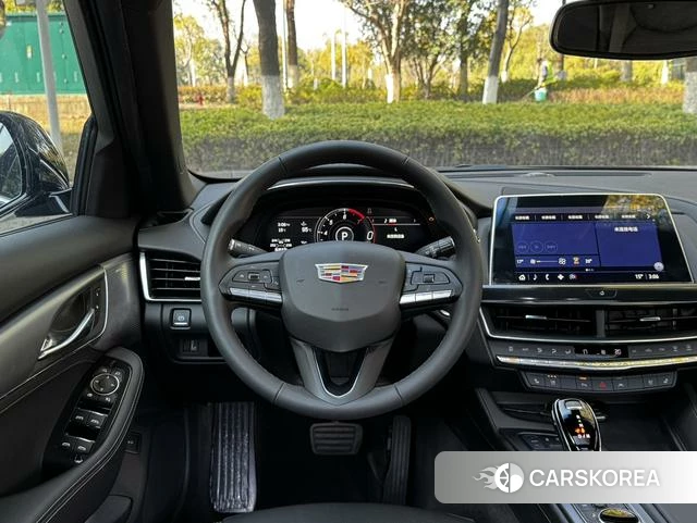 Cadillac CT5 id 4254568 из Китая 16