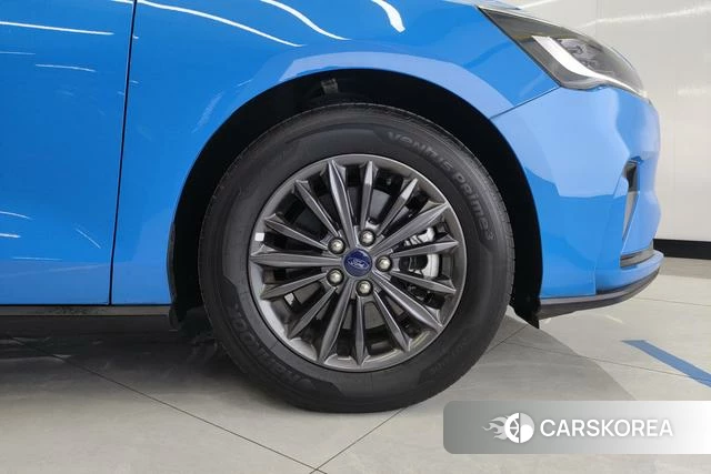 Ford Fox id 4215070 из Китая 13