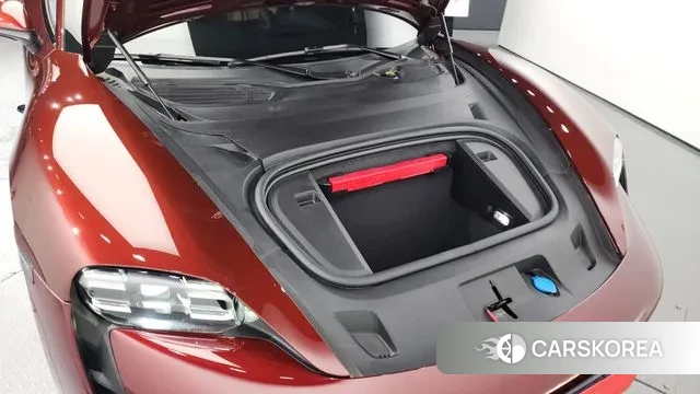 Porsche Taycan id 3037506 из Кореи 16