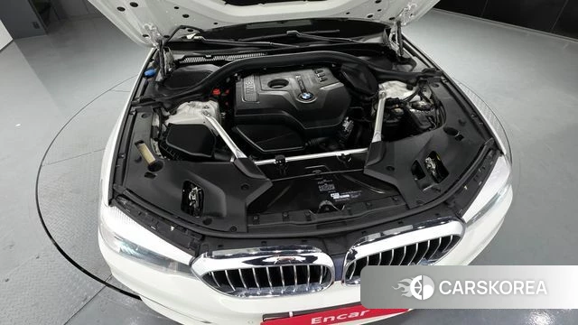 BMW 5 Series (G30) id 4180321 из Кореи 16