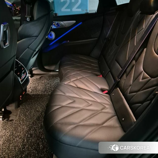 BMW XM (G09) 2025 Цвет галактики из Кореи, фото 6