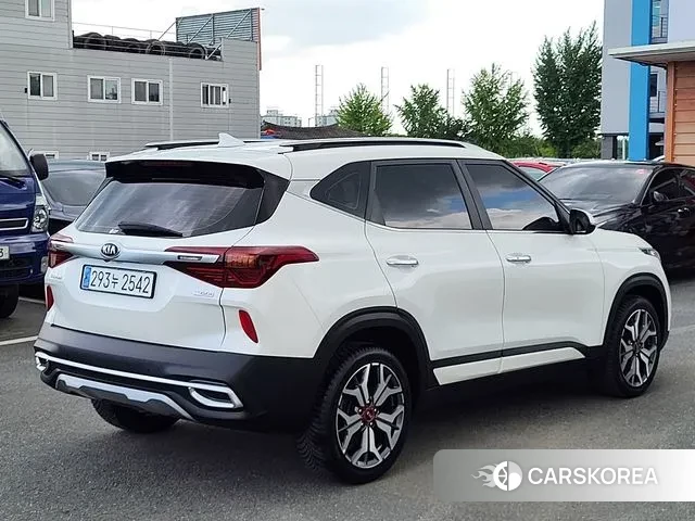 Kia Seltos id 2960861 из Кореи 16