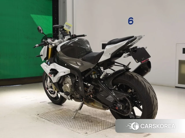 BMW S1000R id 4341338 из Японии 6