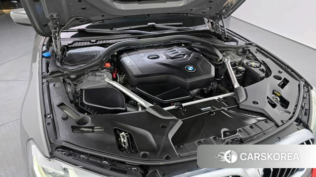 BMW 5 Series (G30) id 3851882 из Кореи 16