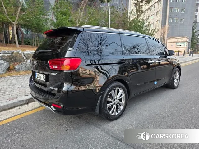 Kia The New Carnival id 3779271 из Кореи 16