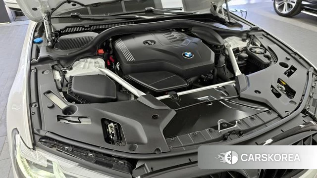 BMW 5 Series (G30) id 3953220 из Кореи 16