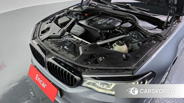 BMW 5 Series (G30) id 3943088 из Кореи 16