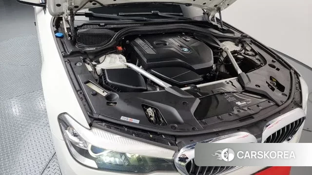 BMW 5 Series (G30) id 3345189 из Кореи 16