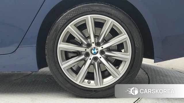 BMW 5 Series (G30) id 4225412 из Кореи 16