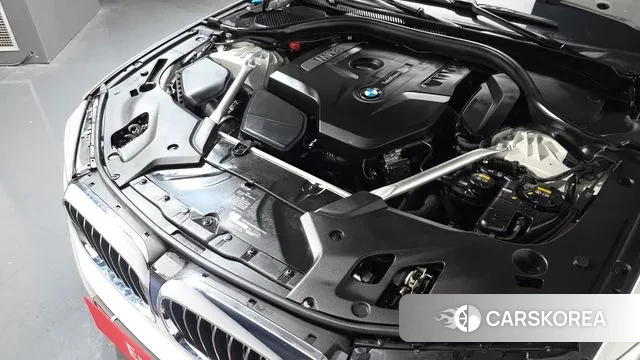 BMW 5 Series (G30) id 3515137 из Кореи 16