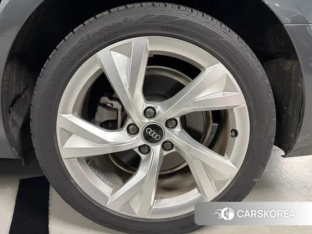 Audi A4 (B9) id 3615872 из Кореи 14