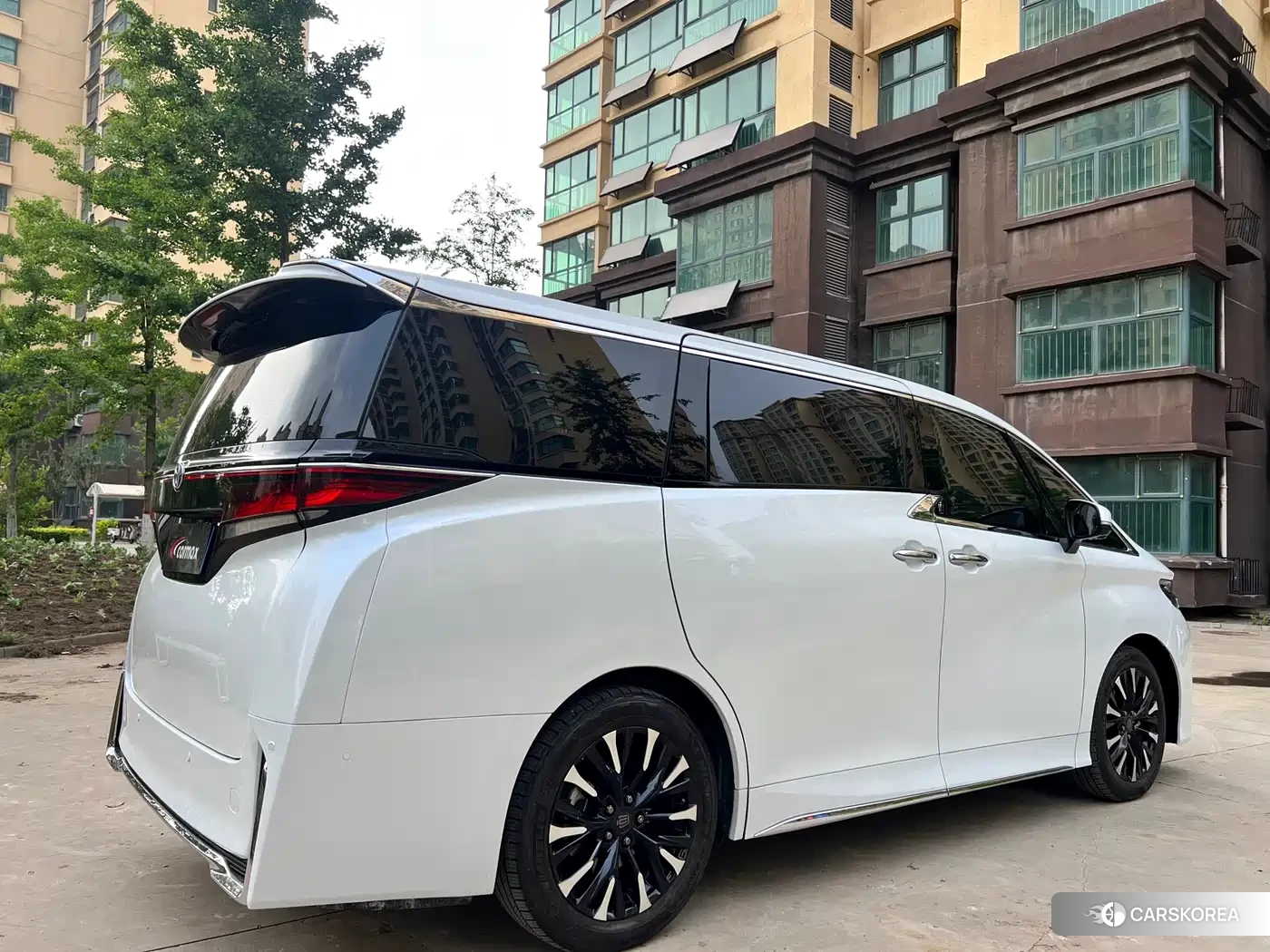 Toyota Vellfire id 4548361 из Китая 9