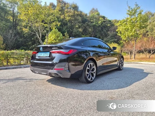 BMW i4 id 3334352 из Кореи 16