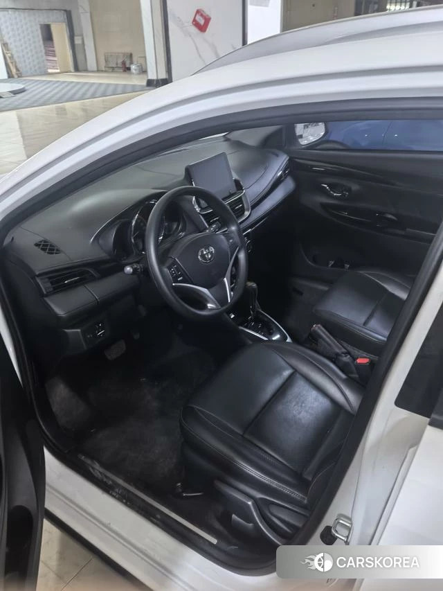 Toyota YARIS L Zhixuan 2022 Белый из Китая, фото 6