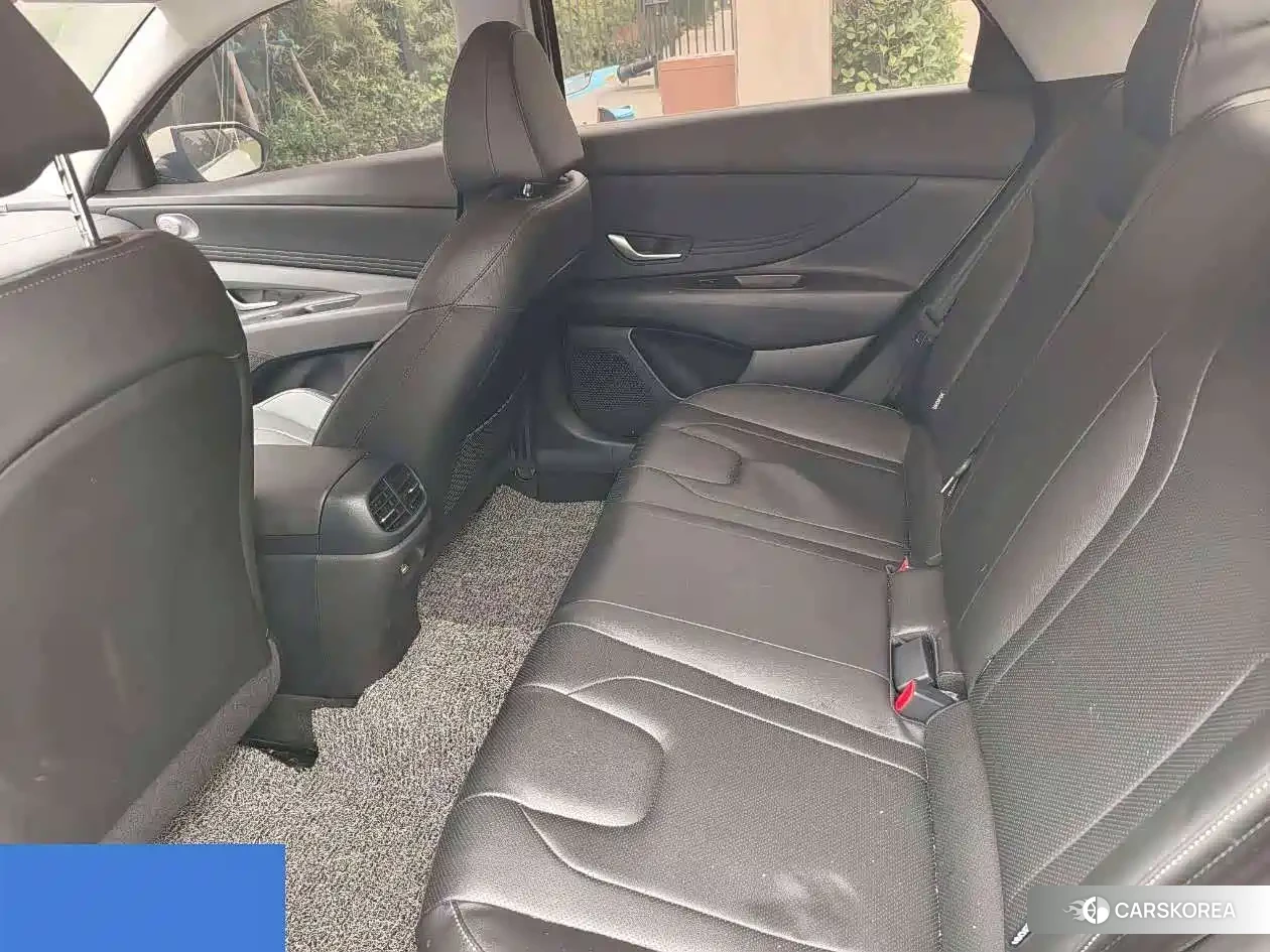 Hyundai Elantra 2022 Белый из Китая, фото 6