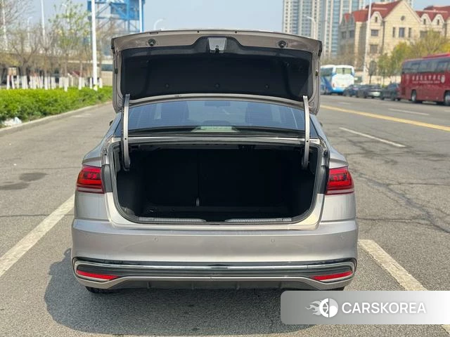 Volkswagen Bora id 4272354 из Китая 8