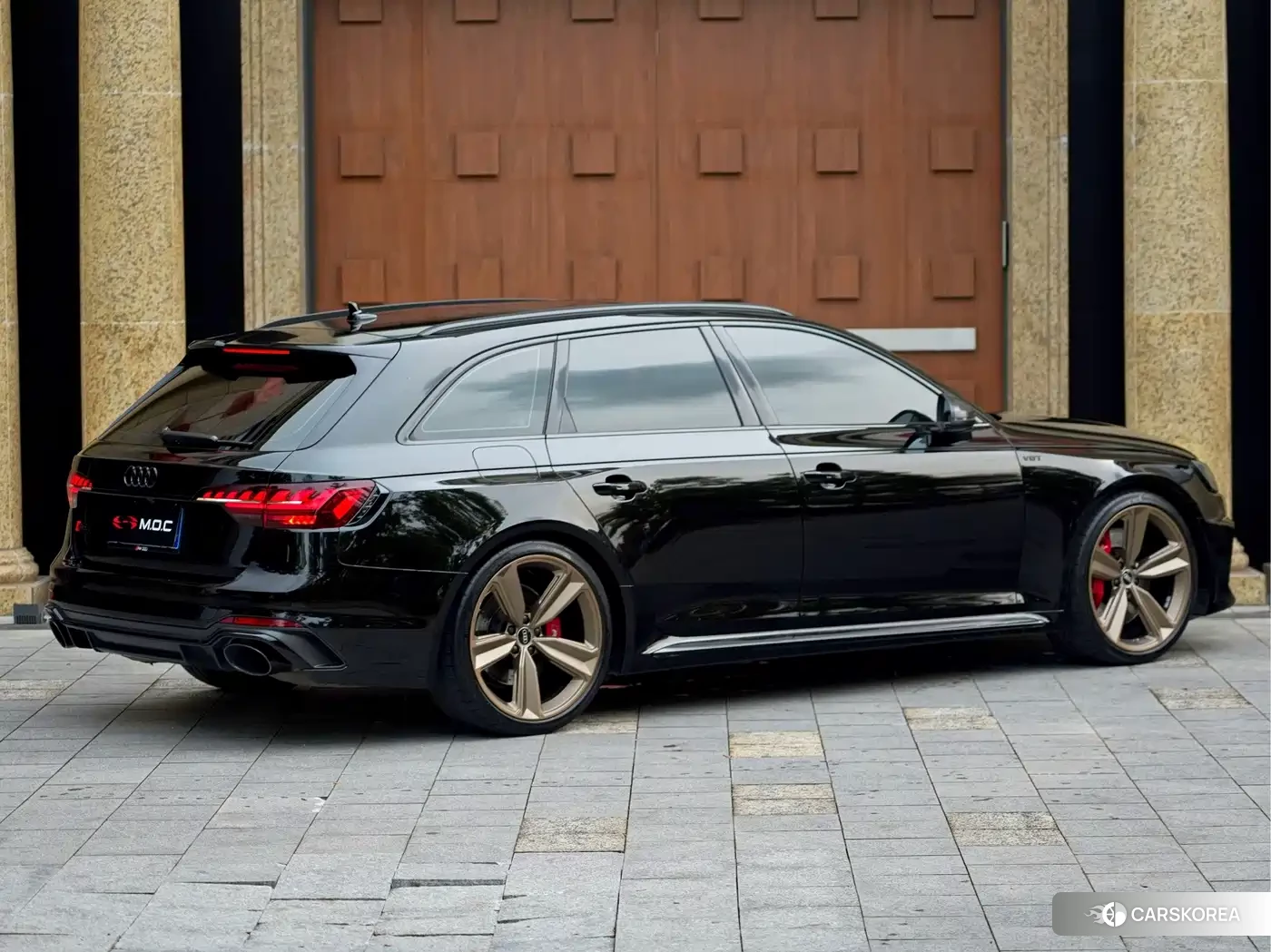 Audi RS 4 id 4628236 из Китая 24