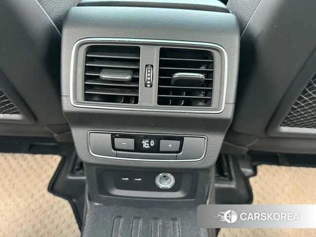 Audi Q5L id 4236312 из Китая 21