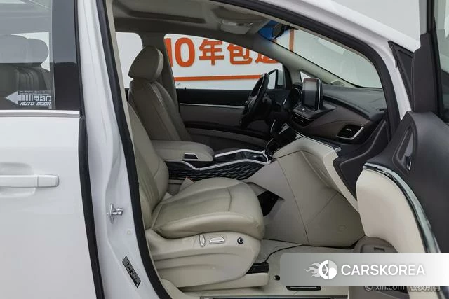 Buick GL8 id 4207094 из Китая 21