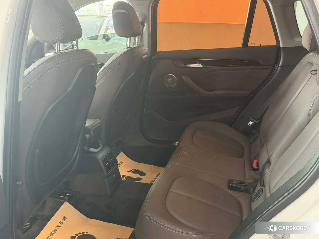 BMW X1 id 4467830 из Китая 10