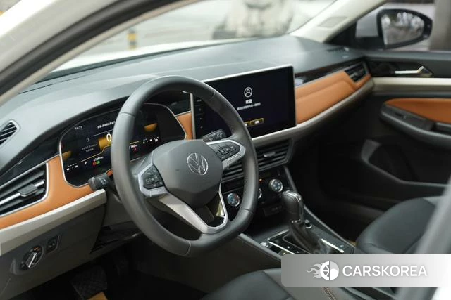 Volkswagen Bora id 4259823 из Китая 10
