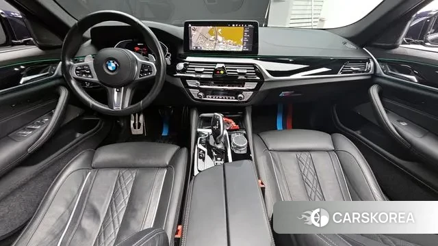 BMW 5 Series (G30) id 3611727 из Кореи 16