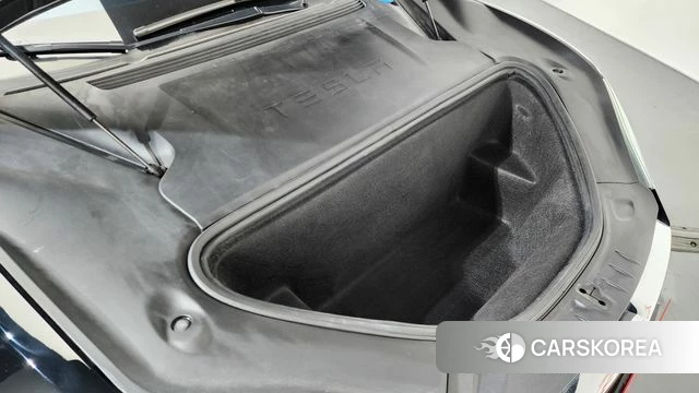 Tesla Model S id 4746659 из Кореи 16