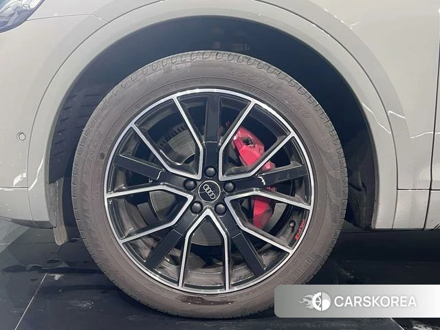 Audi SQ5 id 4259229 из Китая 10
