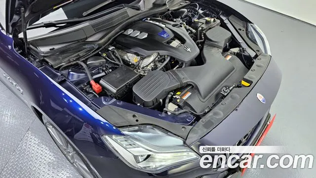 Maserati Quattroporte id 2274675 из Кореи 16