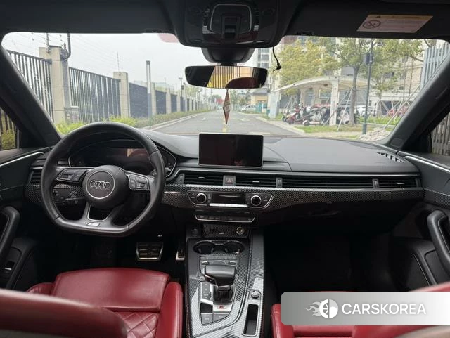 Audi S4 id 3882364 из Китая 9