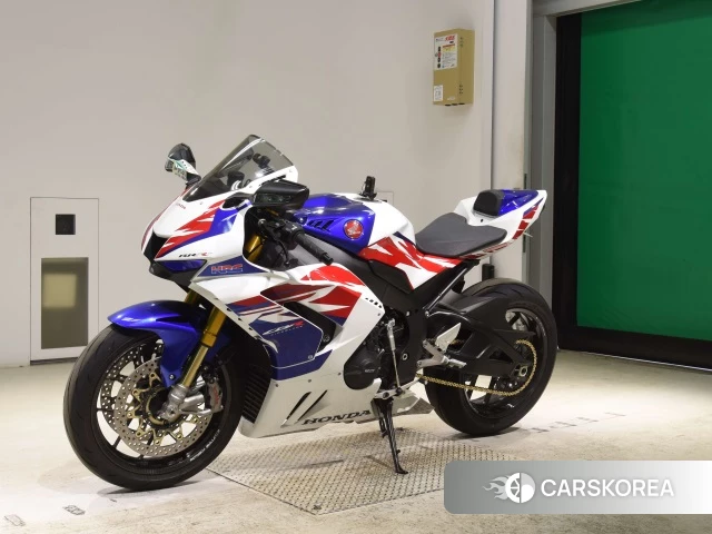 Проданный Honda CBR1000RR-R FIREBLADE SP 2022 из Японии, фото 3