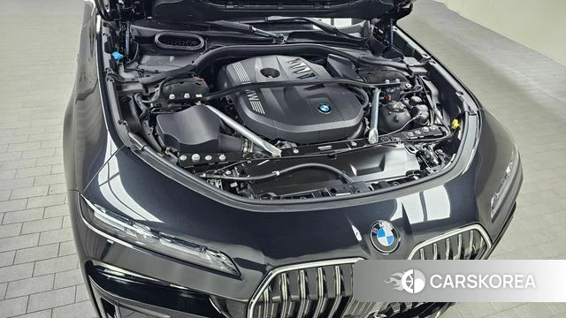 BMW 7 Series (G70) id 4242758 из Кореи 29