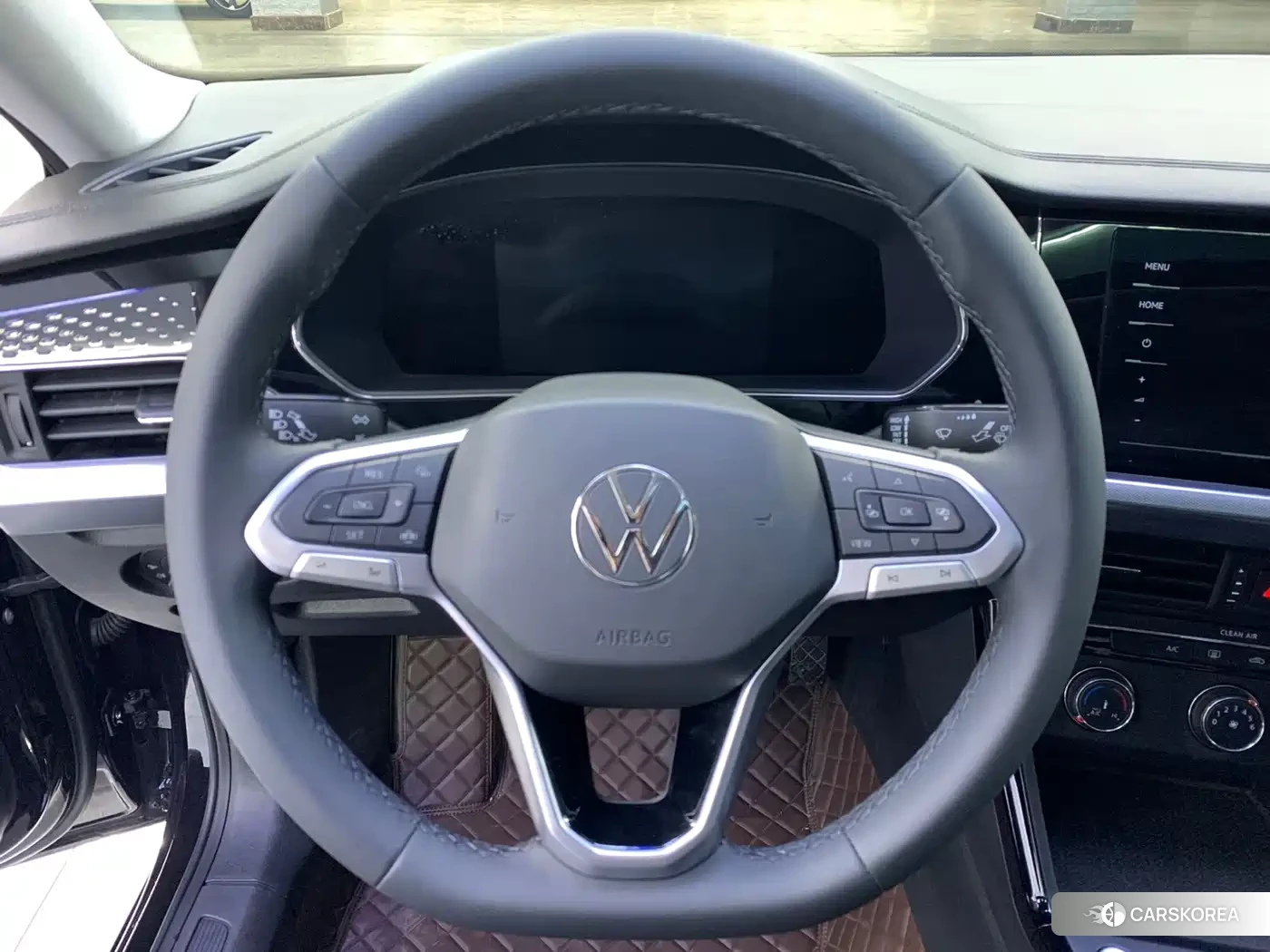 Volkswagen Passat id 4599691 из Китая 16