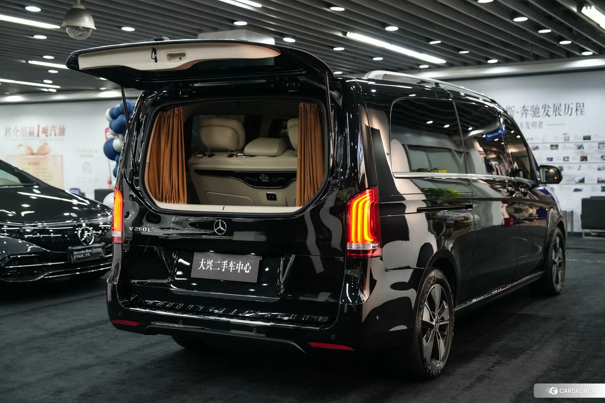 Mercedes-Benz V-class id 4487553 из Китая 26