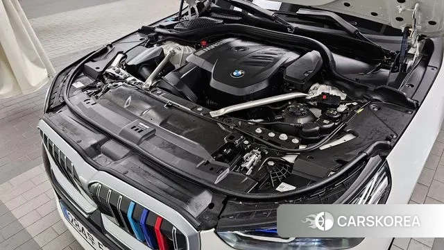 BMW 5 Series (G60) id 3316551 из Кореи 16