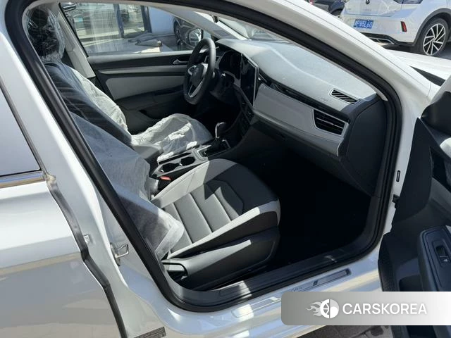 Volkswagen Bora id 4299456 из Китая 7