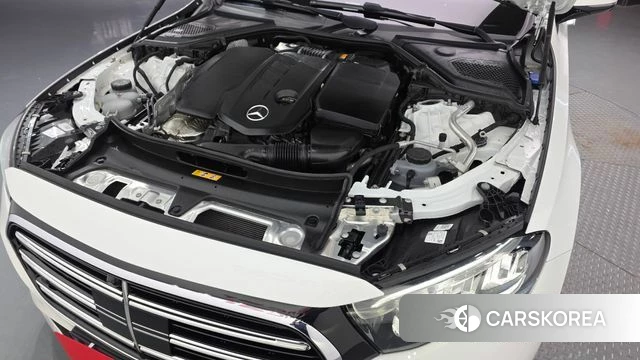 Mercedes-Benz E-Class W214 id 4853947 из Кореи 30