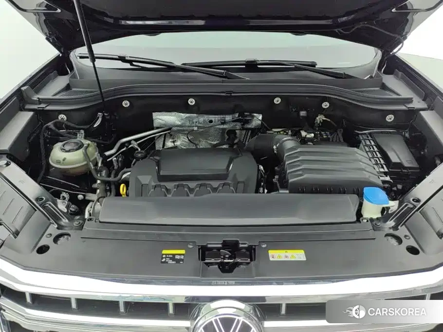 Volkswagen Touareg id 4628344 из Китая 12