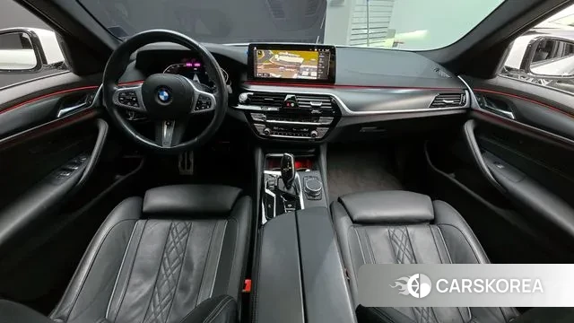 BMW 5 Series (G30) id 3512956 из Кореи 16