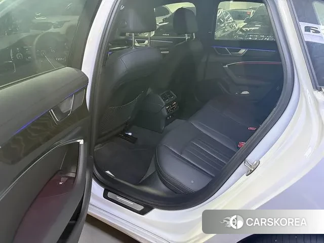 Audi A6 (C8) id 3764855 из Кореи 14