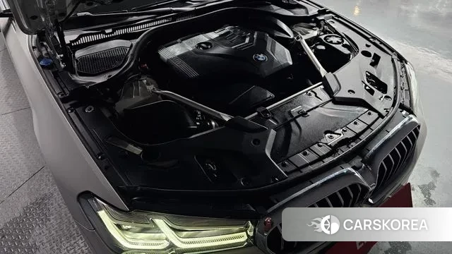 BMW 5 Series (G30) id 3415784 из Кореи 16