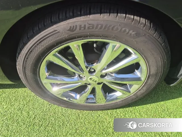 Kia The New Carnival id 3459972 из Кореи 16