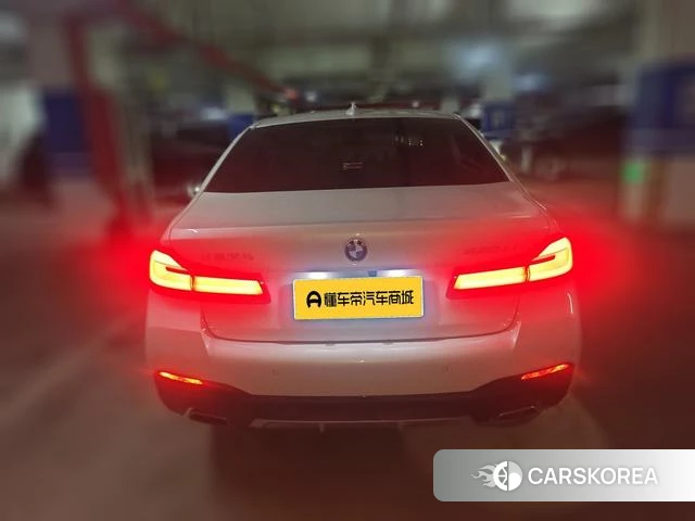 BMW 5 series 2023 Белый из Китая, фото 6