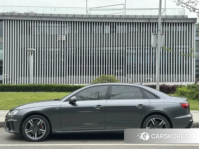 Audi A4L id 4290099 из Китая 17
